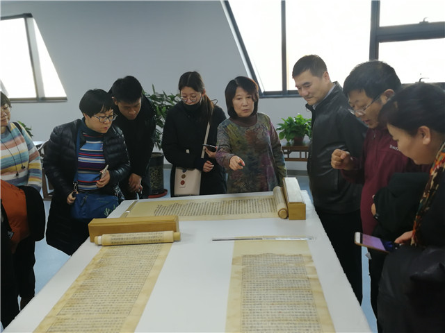 甘肃省古籍修复技艺传习所组织开展业务参观学习交流活动