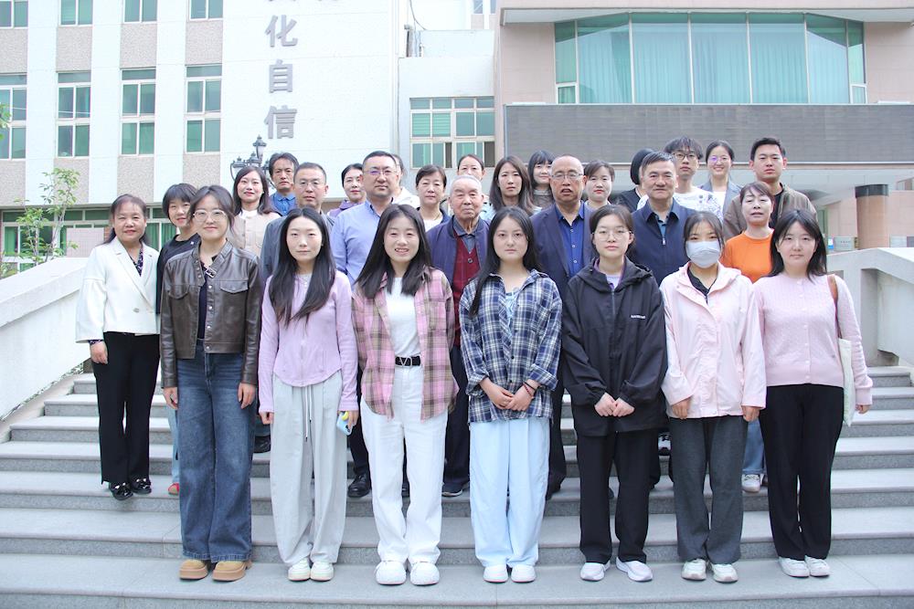 c3529ea8754041bd9719cfb2ce765170.jpg