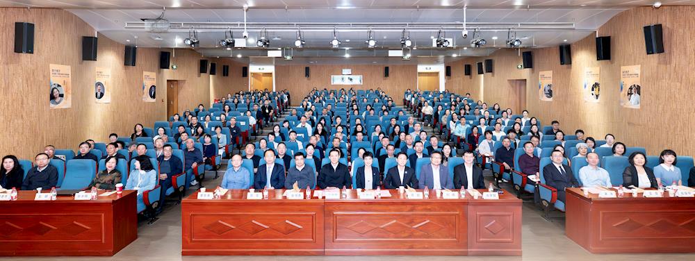 01eced40a27443a5b26de2cd2014f076.jpg