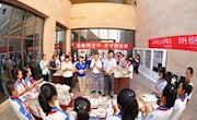  敦煌市图书馆举办“爱我敦煌”---朱彦个人藏书展及集邮展
