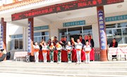民乐县图书馆爱心捐助为龙山小学庆“六一”增彩