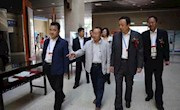  甘肃省副省长郝远一行到张掖市甘州区图书馆调研