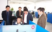 团省委书记王永前一行到天水师范学院图书馆考察