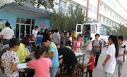  敦煌市图书馆开展图书进校园活动