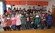 敦煌市图书馆举办“全国文化信息资源共享工程网络少儿百科知识竞赛”（图文） 