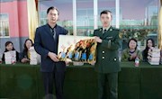  民乐县图书馆开展迎“中秋”庆“国庆”红色影视及经典图书进军营活动（图文）