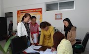 镇原县图书馆积极开展“上门办证、送书到家”活动