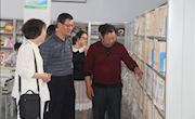 杭州图书馆同仁到甘州区图书馆学习交流