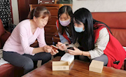 嘉峪关市图书馆走进紫轩社区 开展主题志愿活动