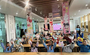 夏河县图书馆开展“书香润童年，图书馆里过六一”主题活动
