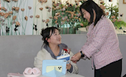 “书”式浪漫，“阅”见美好——白银市图书馆举办妇女节主题快闪活动