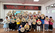 天水市图书馆开展“春风寄思念，巧手绘清明”麻布画手工制作活动