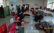 彩绘沙画悦童心　稚趣巧手展才艺