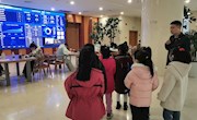 亲子共读，书香满径　