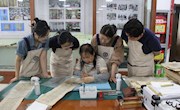 甘肃省图书馆“藏文古籍文献修复保护项目”修复工作有序推进，成果初现